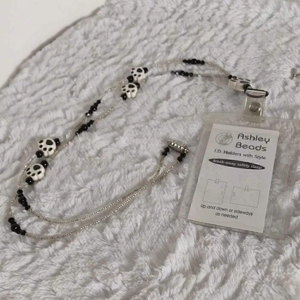 Ashley Beads ID Holder Beaded "Paw Print" Lanyard